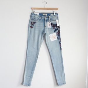 💥2 for $20💥 Kiss Me Super Skinny Jeans